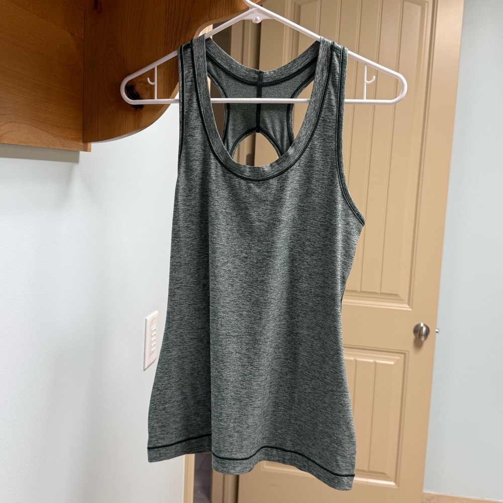 Athleta Cut Out Back Tank Top